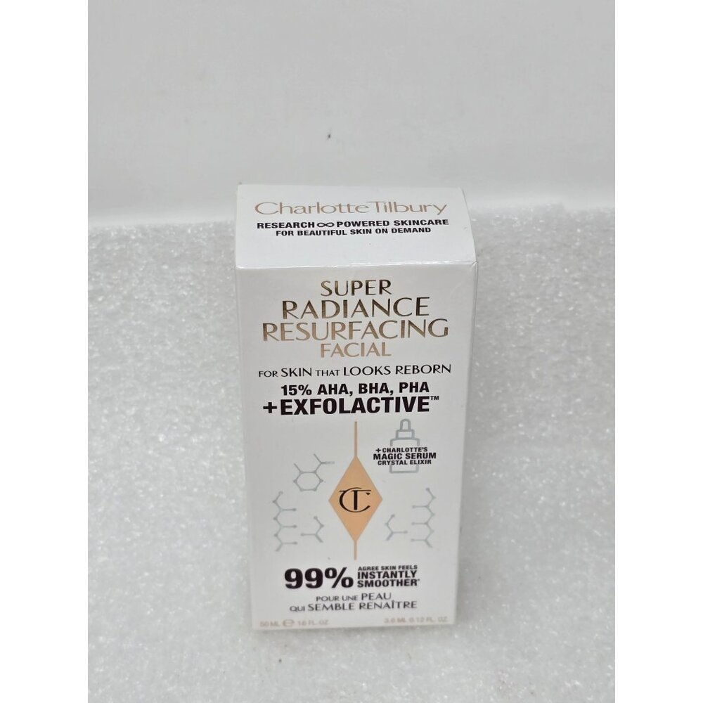Charlotte Tilbury Super Radiance Resurfacing Facial Smooth Radiant Skin